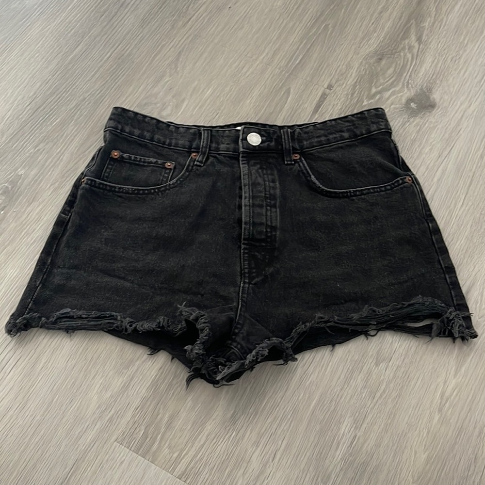 ZARA HIGH WAISTED DENIM SHORTS